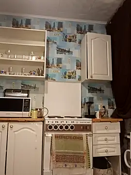 Amy August online show from March 15, 2025, 4:21 pm