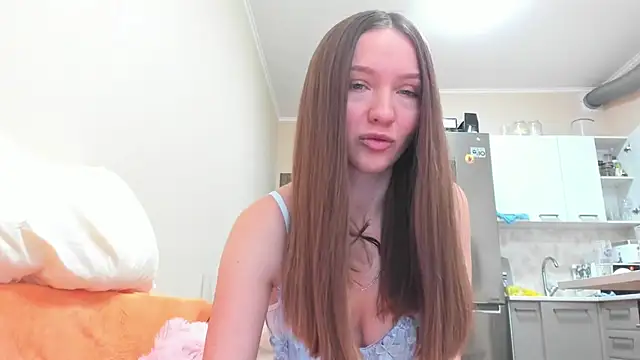 Snapshot of Naughty_Molly chatting on September 24, 2025, 12:08 pm Naughty Molly online show from September 24, 2025, 12:08 pm