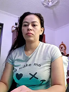 mayhott2 online show from October 1, 2025, 5:19 pm