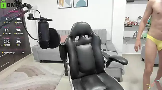 Snapshot of dopamine4you chatting on January 17, 2025, 4:26 pm dopamine4you online show from January 17, 2025, 4:26 pm