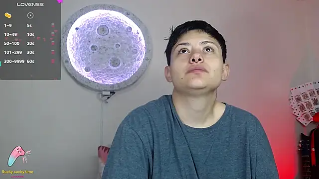 Snapshot of girl_intense444 chatting on February 24, 2025, 1:31 pm girl intense444 online show from February 24, 2025, 1:31 pm