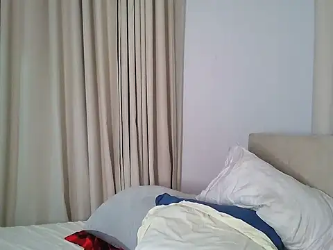 Snapshot of Deliciousgal chatting on July 1, 2026, 6:18 pm Deliciousgal online show from July 1, 2026, 6:18 pm