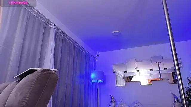 mandi4pole  online show from December 12, 2024, 11:58 pm