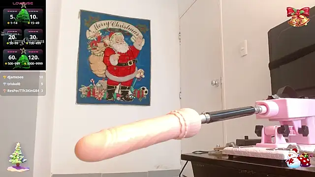 Snapshot of CharlotteLemke chatting on December 18, 2024, 5:42 pm CharlotteLemke online show from December 18, 2024, 5:42 pm