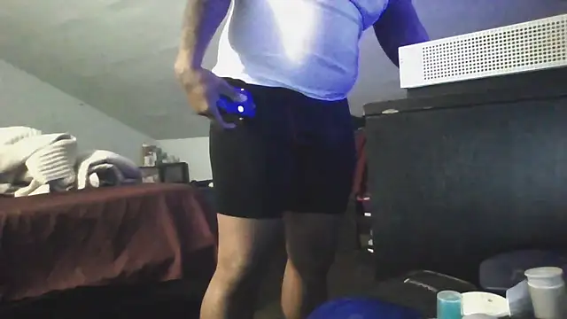 Snapshot of ReeferMadness59 chatting on February 3, 2026, 6:40 am ReeferMadness59 online show from February 3, 2026, 6:40 am