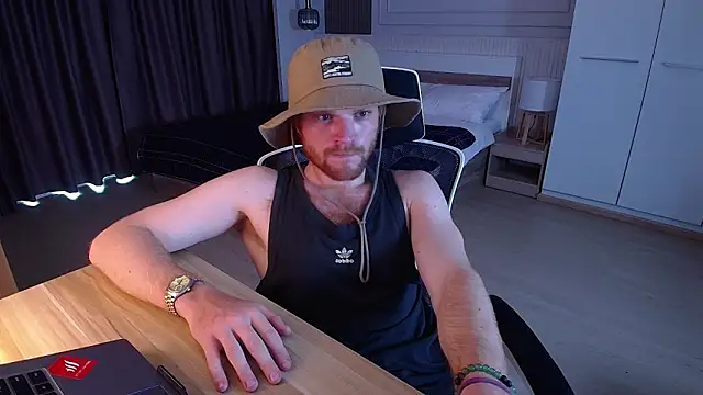 kinkypumpkinboy online show from March 20, 2026, 5:34 am