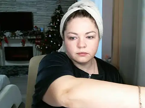 Snapshot of cute__cherry chatting on February 25, 2025, 7:52 am cute cherry online show from February 25, 2025, 7:52 am