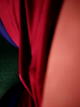 Snapshot of Rubens2431 chatting on April 5, 2026, 7:27 am Rubens2431 online show from April 5, 2026, 7:27 am