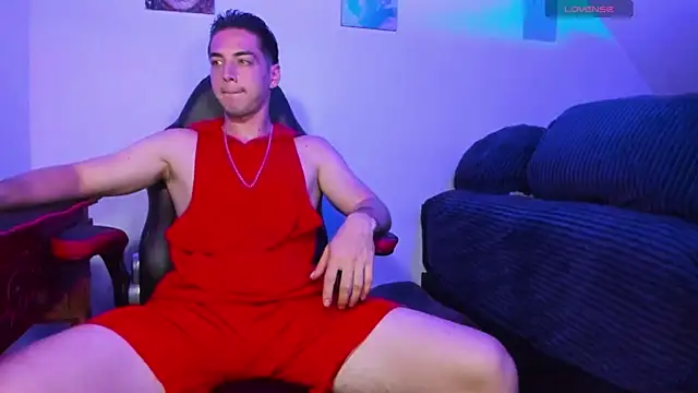 Snapshot of Alex_smith00 chatting on December 15, 2024, 11:31 pm Alex smith00 online show from December 15, 2024, 11:31 pm