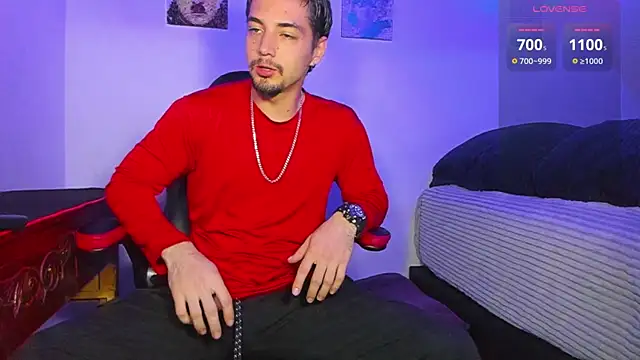 Snapshot of Alex_smith00 chatting on January 26, 2025, 9:18 pm Alex smith00 online show from January 26, 2025, 9:18 pm