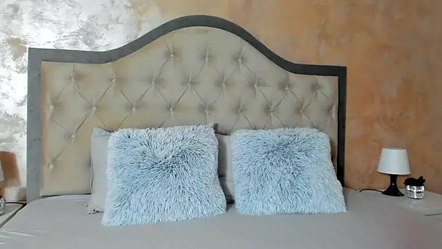 JennaMyers online show from January 27, 2025, 8:17 pm