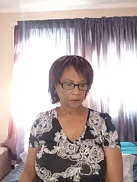 Snapshot of Hotgrannyx chatting on June 7, 2026, 6:39 am Hotgrannyx online show from June 7, 2026, 6:39 am
