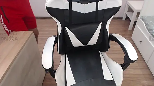 Snapshot of Mandarin4ks chatting on February 4, 2025, 8:06 pm Mandarin4ks online show from February 4, 2025, 8:06 pm