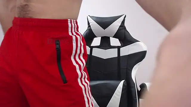 Snapshot of Mandarin4ks chatting on February 9, 2025, 10:21 pm Mandarin4ks online show from February 9, 2025, 10:21 pm