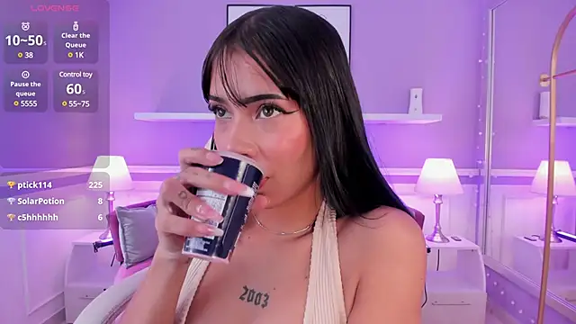 Snapshot of MaddyWattson chatting on December 17, 2024, 6:53 pm MaddyWattson online show from December 17, 2024, 6:53 pm