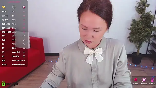 Snapshot of VickyGolden chatting on June 17, 2026, 5:21 am VickyGolden online show from June 17, 2026, 5:21 am