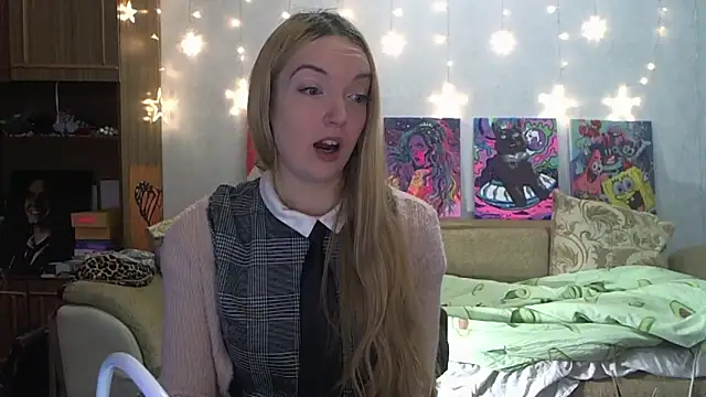 Snapshot of SecretSophia chatting on January 13, 2025, 3:26 pm SecretSophia online show from January 13, 2025, 3:26 pm