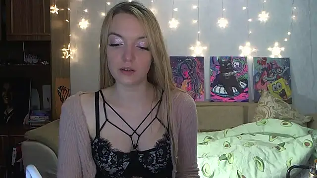 Snapshot of SecretSophia chatting on January 19, 2025, 4:36 pm SecretSophia online show from January 19, 2025, 4:36 pm