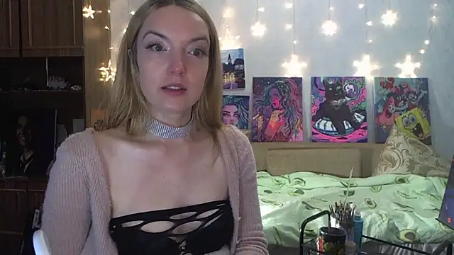 Snapshot of SecretSophia chatting on January 21, 2025, 6:55 pm SecretSophia online show from January 21, 2025, 6:55 pm