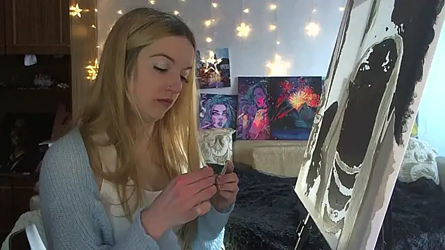 Snapshot of SecretSophia chatting on February 10, 2025, 11:36 am SecretSophia online show from February 10, 2025, 11:36 am