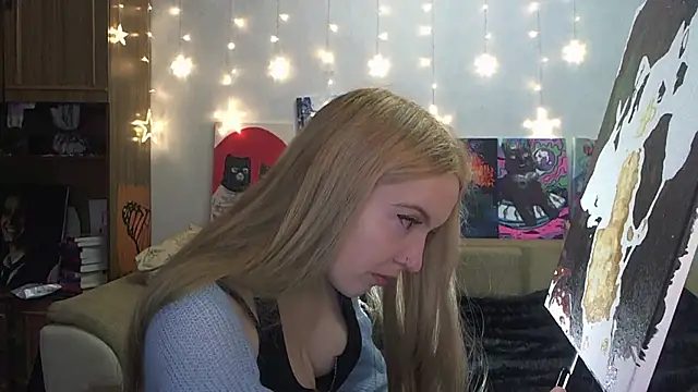 Snapshot of SecretSophia chatting on February 23, 2025, 4:35 pm SecretSophia online show from February 23, 2025, 4:35 pm