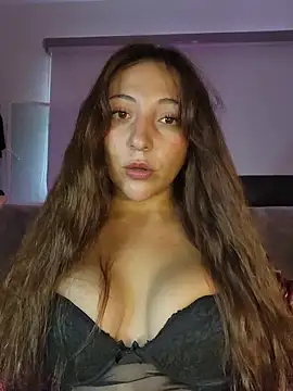 VickyHoult online show from January 9, 2026, 8:10 pm