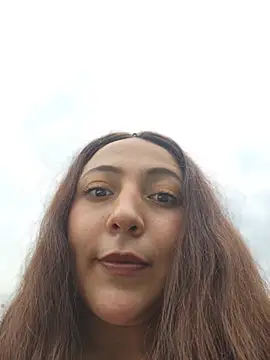 VickyHoult online show from April 22, 2026, 9:38 pm