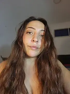 VickyHoult online show from May 12, 2026, 11:24 pm