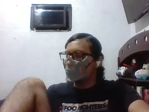 Snapshot of HardestPepe chatting on November 13, 2025, 2:10 am HardestPepe online show from November 13, 2025, 2:10 am