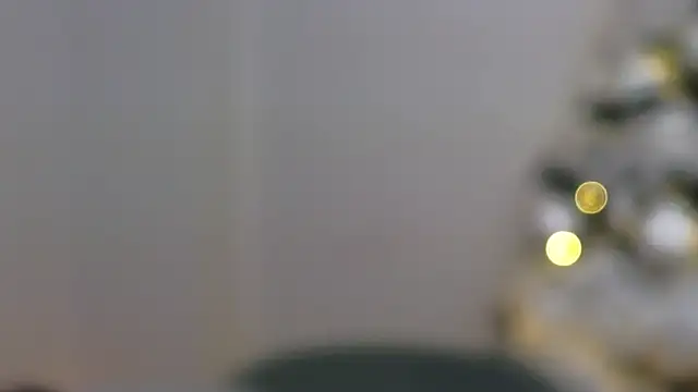 Snapshot of Xentthia chatting on December 14, 2024, 8:29 pm Xentthia online show from December 14, 2024, 8:29 pm