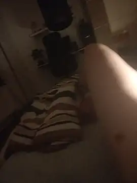 Untrhund23 online show from December 22, 2025, 11:46 pm