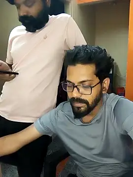 arhan3043 online show from February 1, 2025, 5:47 pm