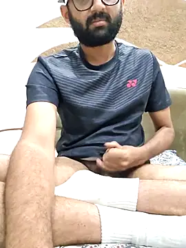 love4shownude online show from October 16, 2025, 5:03 pm