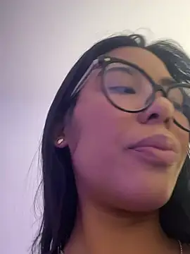 GenesisRuiz online show from March 18, 2026, 1:58 pm