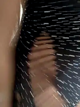 Snapshot of NeydeHotWife chatting on February 24, 2025, 8:03 pm NeydeHotWife online show from February 24, 2025, 8:03 pm