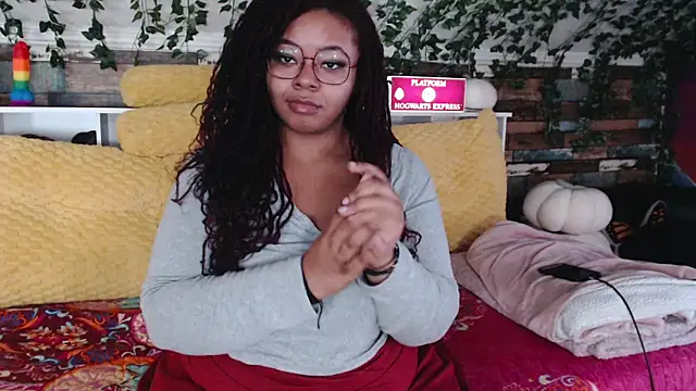 Snapshot of -khayaparker chatting on February 10, 2025, 2:05 pm -khayaparker online show from February 10, 2025, 2:05 pm