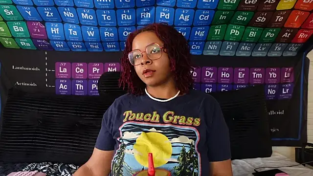 -khayaparker online show from April 12, 2026, 5:07 pm