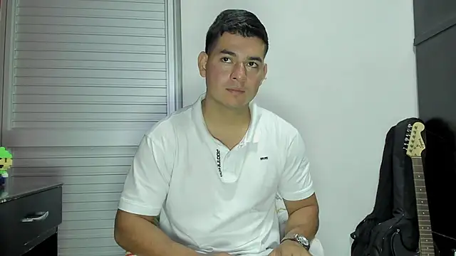 VincentSavage online show from February 8, 2026, 3:21 am