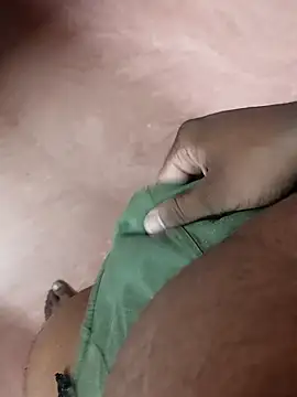 dinesh682 online show from April 10, 2026, 6:29 am