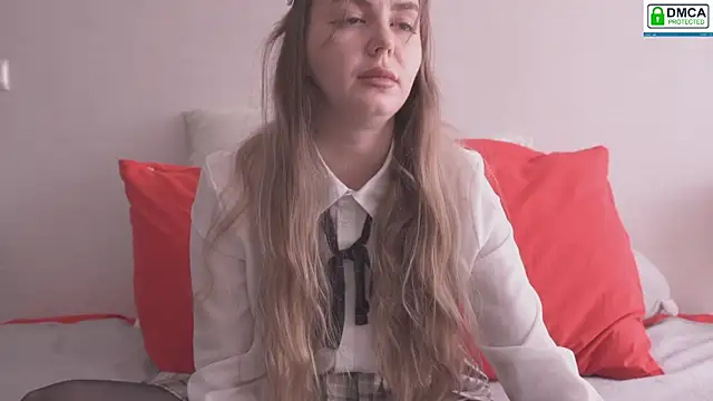 Snapshot of FluffyHat chatting on March 9, 2025, 8:07 am FluffyHat online show from March 9, 2025, 8:07 am