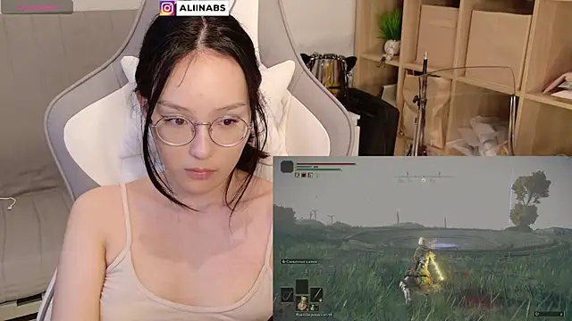 Snapshot of aliiiiiina chatting on December 31, 2024, 3:01 am aliiiiiina online show from December 31, 2024, 3:01 am