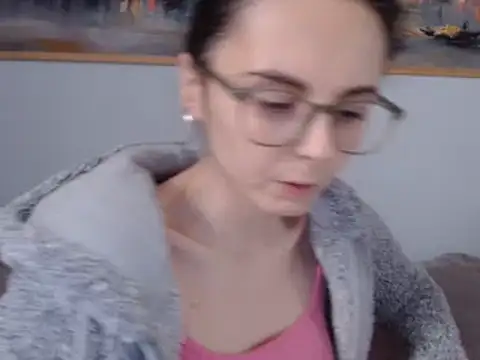 Snapshot of cleophee chatting on February 12, 2025, 9:52 am cleophee online show from February 12, 2025, 9:52 am