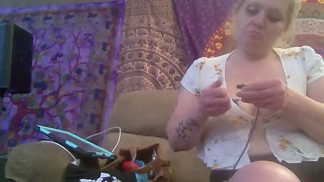 Mostlikely2suckseed88 online show from May 19, 2026, 10:27 pm