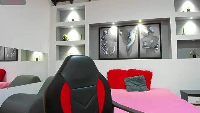 ambar sex10 online show from October 26, 2025, 12:00 pm