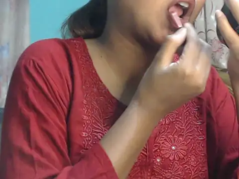 NancyRuvi online show from October 8, 2025, 2:36 pm