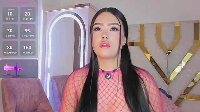 sophy champagne online show from January 6, 2026, 1:20 am