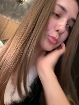 Snapshot of thelissawayne chatting on December 23, 2024, 9:51 pm thelissawayne online show from December 23, 2024, 9:51 pm