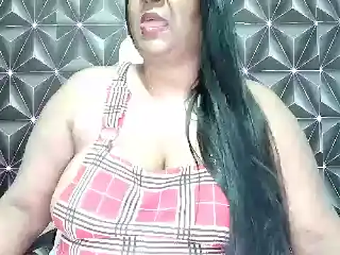 Snapshot of IndianDelia chatting on December 20, 2025, 7:32 pm IndianDelia online show from December 20, 2025, 7:32 pm