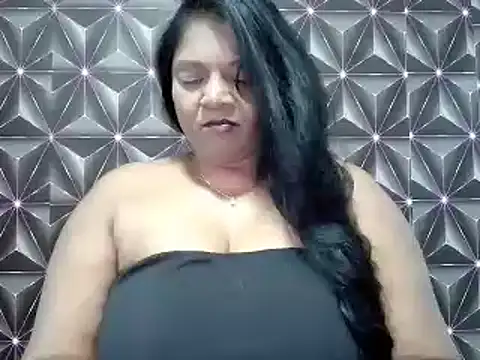 Snapshot of IndianDelia chatting on January 9, 2026, 6:21 pm IndianDelia online show from January 9, 2026, 6:21 pm