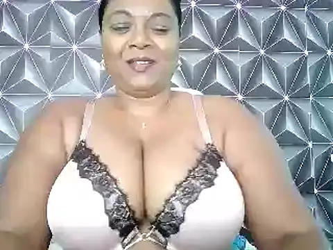 Snapshot of IndianDelia chatting on February 7, 2026, 6:50 am IndianDelia online show from February 7, 2026, 6:50 am